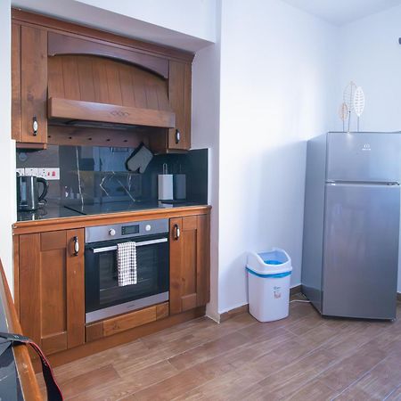 Maestro Sea - View Apartment Larnaca Bagian luar foto